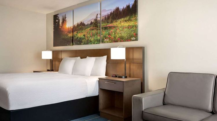 Days Inn & Suites Anaheim at Disneyland Room