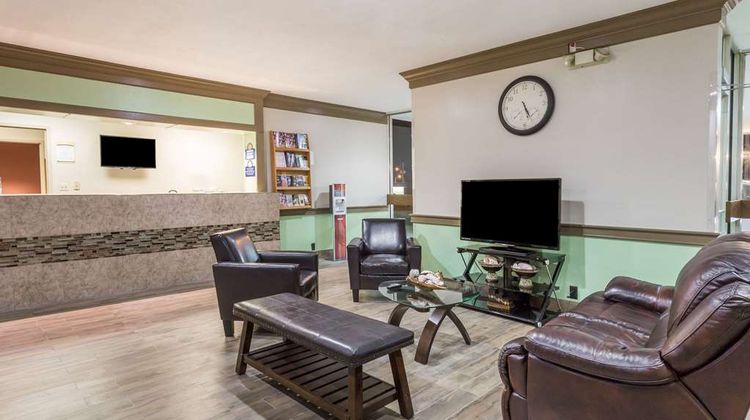 Danville Days Hotel & Conference Center Lobby