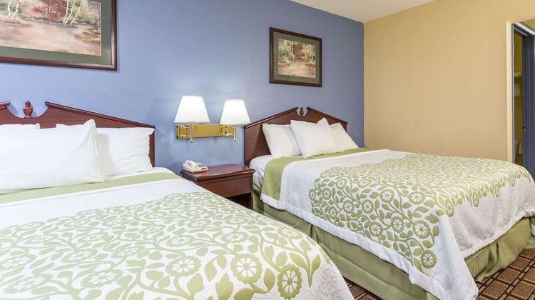 Days Inn Dickson Room