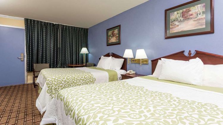Days Inn Dickson Room