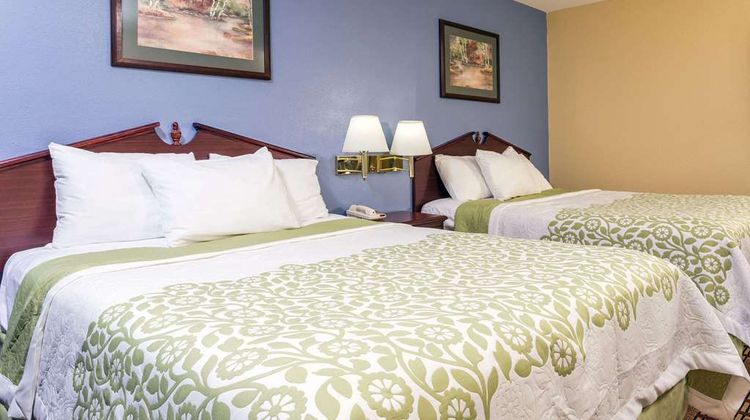 Days Inn Dickson Room