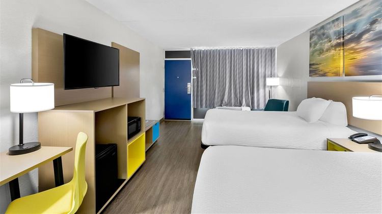 Days Inn Seneca Room