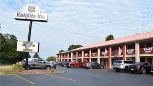 Knights Inn Oswego East
