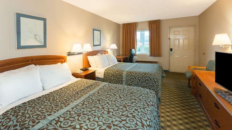 Days Inn Richmond Room