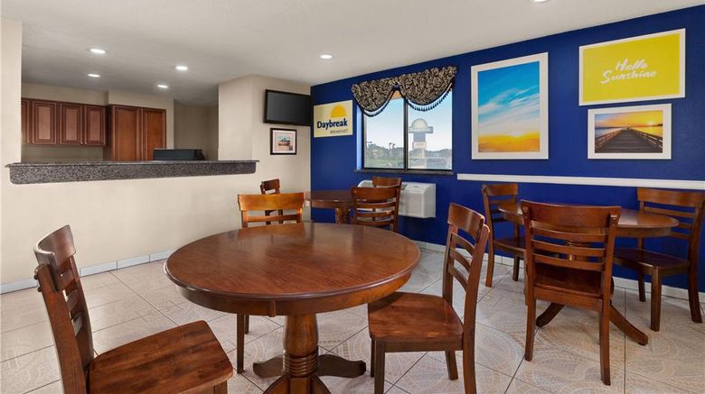 <b>Days Inn Orange Park/Jacksonville Lobby</b>. Images powered by <a href="https://iceportal.shijigroup.com/" title="IcePortal" target="_blank">IcePortal</a>.