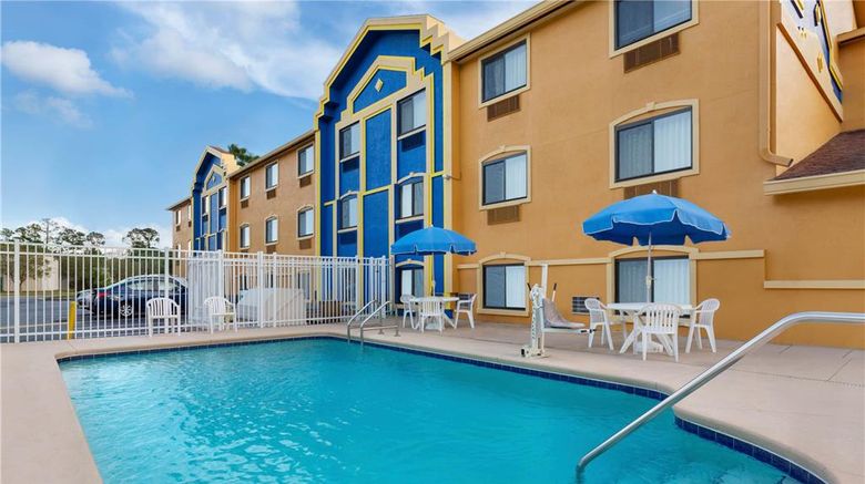 <b>Days Inn Orange Park/Jacksonville Pool</b>. Images powered by <a href="https://iceportal.shijigroup.com/" title="IcePortal" target="_blank">IcePortal</a>.