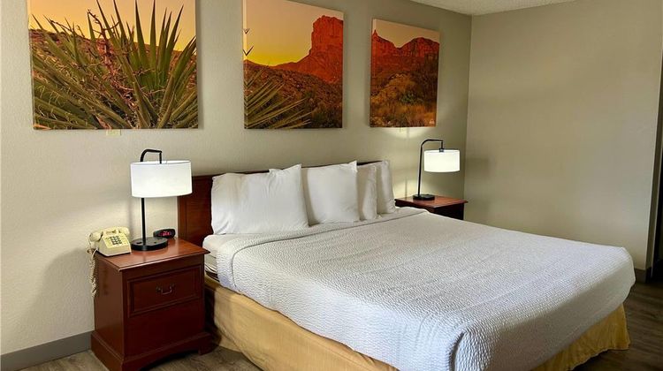 Days Inn Kingman West Room