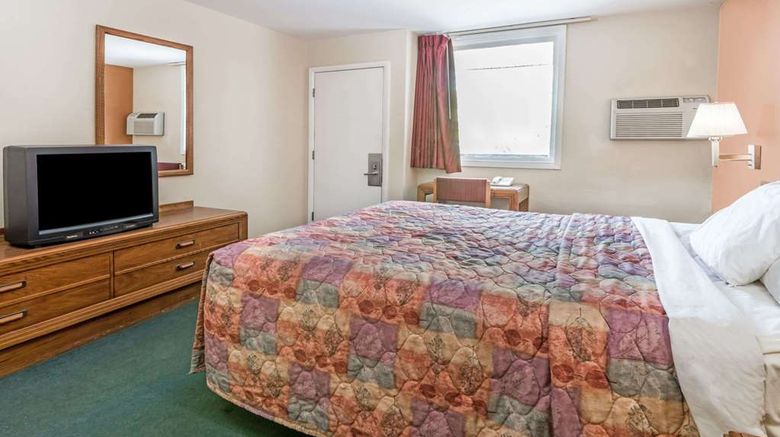 <b>Days Inn Henrietta/Rochester Area Room</b>. Images powered by <a href="https://iceportal.shijigroup.com/" title="IcePortal" target="_blank">IcePortal</a>.