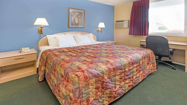 <b>Days Inn Henrietta/Rochester Area Room</b>. Images powered by <a href="https://iceportal.shijigroup.com/" title="IcePortal" target="_blank">IcePortal</a>.