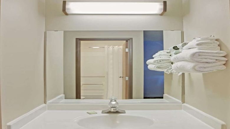 <b>Baymont Inn & Suites Richmond Room</b>. Images powered by <a href="https://iceportal.shijigroup.com/" title="IcePortal" target="_blank">IcePortal</a>.