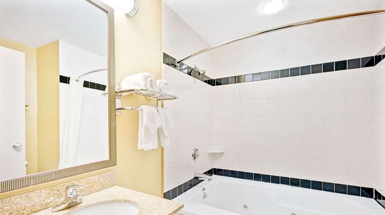 <b>Super 8 Brockton Room</b>. Images powered by <a href="https://iceportal.shijigroup.com/" title="IcePortal" target="_blank">IcePortal</a>.
