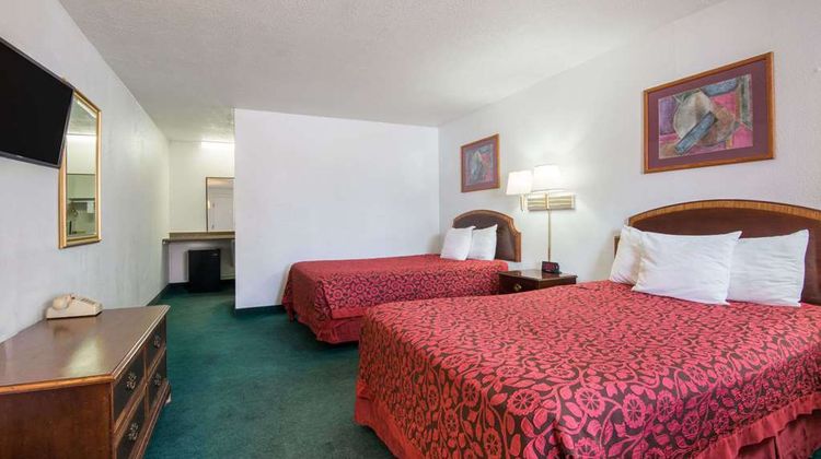 Days Inn Gallup Room