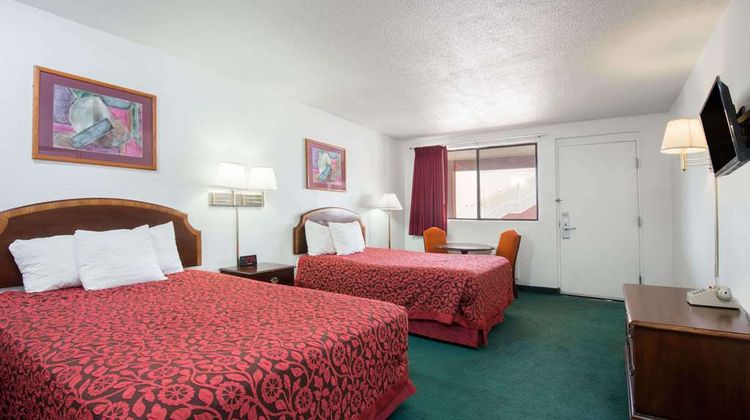 Days Inn Gallup Room