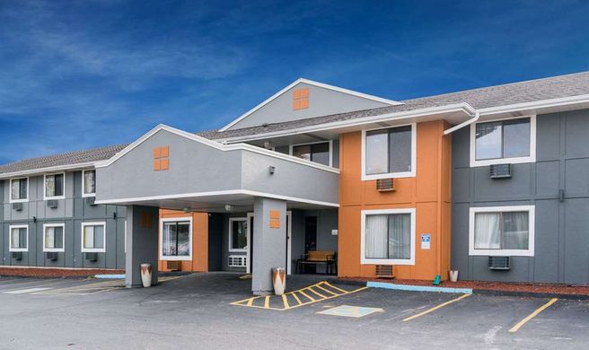 Super 8 Rochester Mayo Clinic Area Exterior