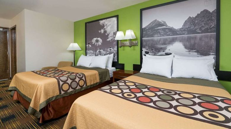 <b>Super 8 Rochester Mayo Clinic Area Room</b>. Images powered by <a href="https://iceportal.shijigroup.com/" title="IcePortal" target="_blank">IcePortal</a>.