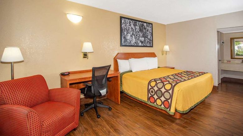 <b>Super 8 by Wyndham North Palm Beach Suite</b>. Images powered by <a href="https://iceportal.shijigroup.com/" title="IcePortal" target="_blank">IcePortal</a>.