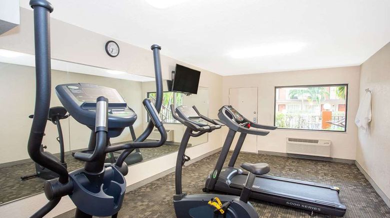 <b>Super 8 by Wyndham North Palm Beach Health</b>. Images powered by <a href="https://iceportal.shijigroup.com/" title="IcePortal" target="_blank">IcePortal</a>.