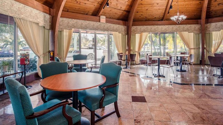 <b>Super 8 by Wyndham North Palm Beach Lobby</b>. Images powered by <a href="https://iceportal.shijigroup.com/" title="IcePortal" target="_blank">IcePortal</a>.
