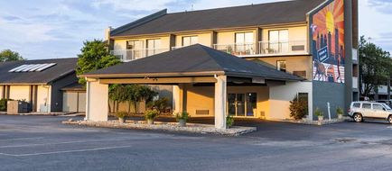 Days Inn Cincinnati East Exterior
