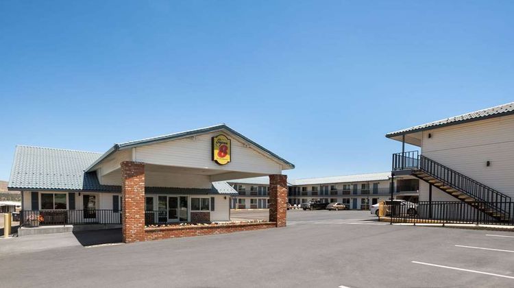 Super 8 Susanville Exterior