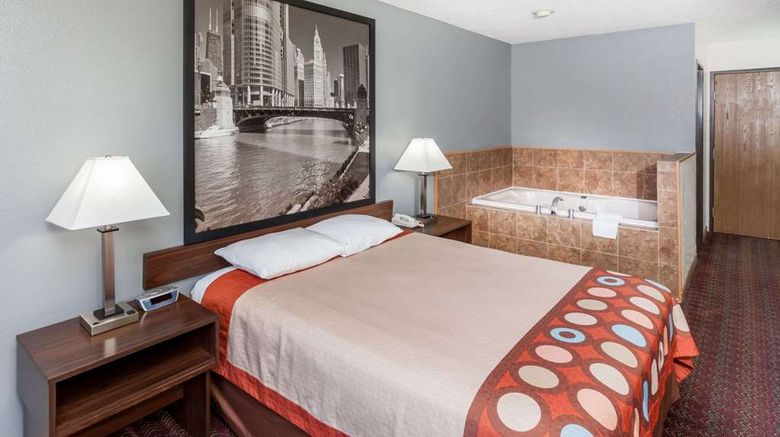 <b>Super 8 Pekin/Peoria Area Suite</b>. Images powered by <a href="https://iceportal.shijigroup.com/" title="IcePortal" target="_blank">IcePortal</a>.