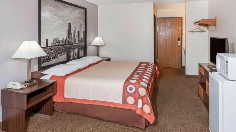<b>Super 8 Pekin/Peoria Area Room</b>. Images powered by <a href="https://iceportal.shijigroup.com/" title="IcePortal" target="_blank">IcePortal</a>.