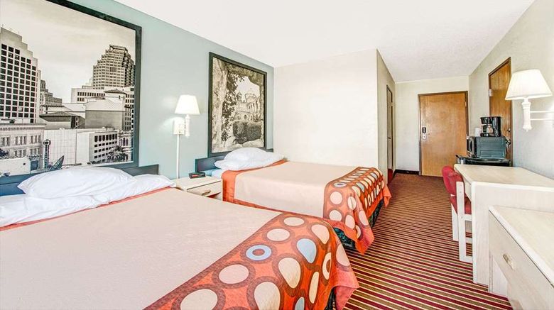 <b>Super 8 San Antonio/Fiesta Room</b>. Images powered by <a href="https://iceportal.shijigroup.com/" title="IcePortal" target="_blank">IcePortal</a>.