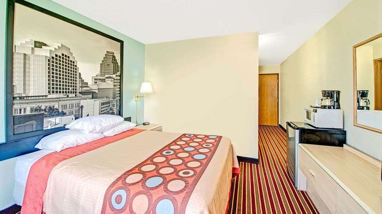 <b>Super 8 San Antonio/Fiesta Room</b>. Images powered by <a href="https://iceportal.shijigroup.com/" title="IcePortal" target="_blank">IcePortal</a>.