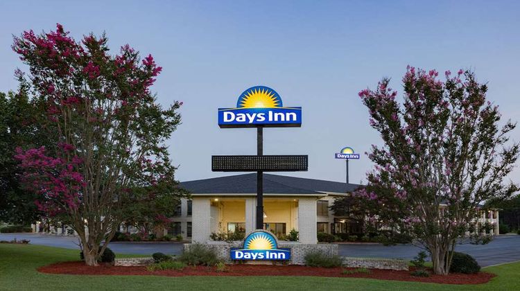 Days Inn Spartanburg Waccamaw Exterior