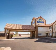 Days Inn Phoenix North Exterior