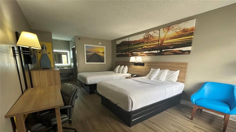 <b>Days Inn Dublin Room</b>. Images powered by <a href="https://iceportal.shijigroup.com/" title="IcePortal" target="_blank">IcePortal</a>.
