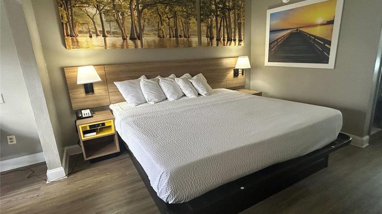 <b>Days Inn Dublin Room</b>. Images powered by <a href="https://iceportal.shijigroup.com/" title="IcePortal" target="_blank">IcePortal</a>.