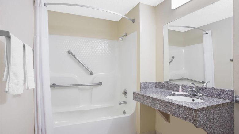 <b>Days Inn Dublin Room</b>. Images powered by <a href="https://iceportal.shijigroup.com/" title="IcePortal" target="_blank">IcePortal</a>.