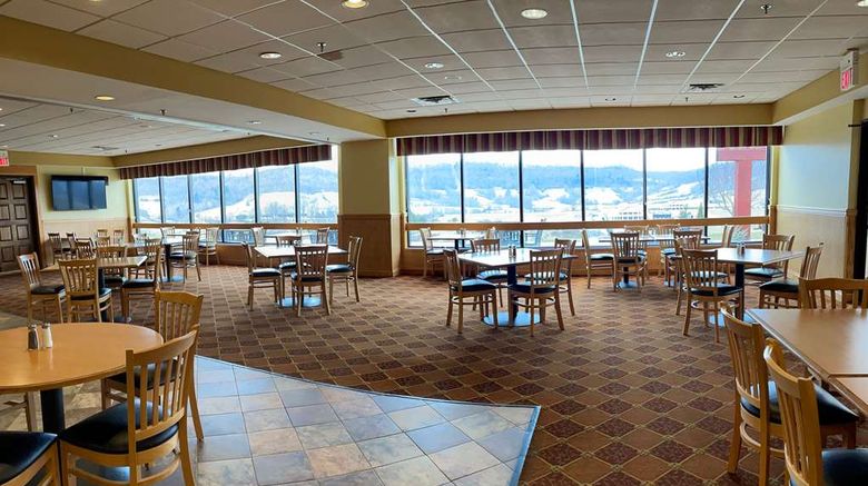 <b>Days Inn & Suites Sutton Flatwoods Restaurant</b>. Images powered by <a href="https://iceportal.shijigroup.com/" title="IcePortal" target="_blank">IcePortal</a>.