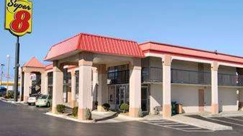 Super 8 Oklahoma Fairgrounds Exterior. Images powered by <a href="https://iceportal.shijigroup.com" target="_blank" rel="noopener">Ice Portal</a>.