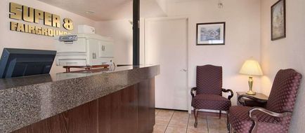 Super 8 Oklahoma Fairgrounds Lobby