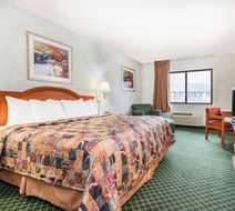 Days Inn Topeka Room