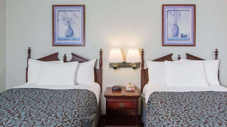 Days Inn West Point Room