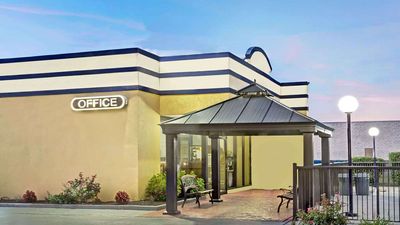 Days Inn Norfolk Military Circle