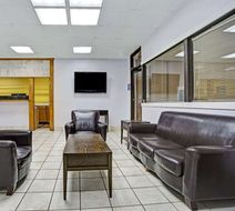 Days Inn Norfolk Military Circle Lobby