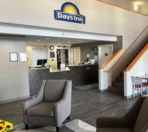 Days Inn Hays Lobby