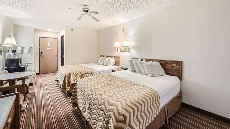 <b>Travelodge Longmont Room</b>. Images powered by <a href="https://iceportal.shijigroup.com/" title="IcePortal" target="_blank">IcePortal</a>.