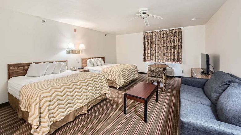 <b>Travelodge Longmont Room</b>. Images powered by <a href="https://iceportal.shijigroup.com/" title="IcePortal" target="_blank">IcePortal</a>.