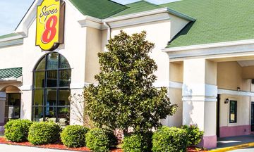 Super 8 Midlothian/Richmond Area