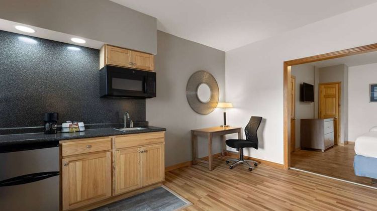 Days Inn Kill Devil Hills Oceanfront Suite