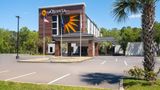 <b>La Quinta Inn & Suites Myrtle Beach Exterior</b>. Images powered by <a href="https://iceportal.shijigroup.com/" title="IcePortal" target="_blank">IcePortal</a>.
