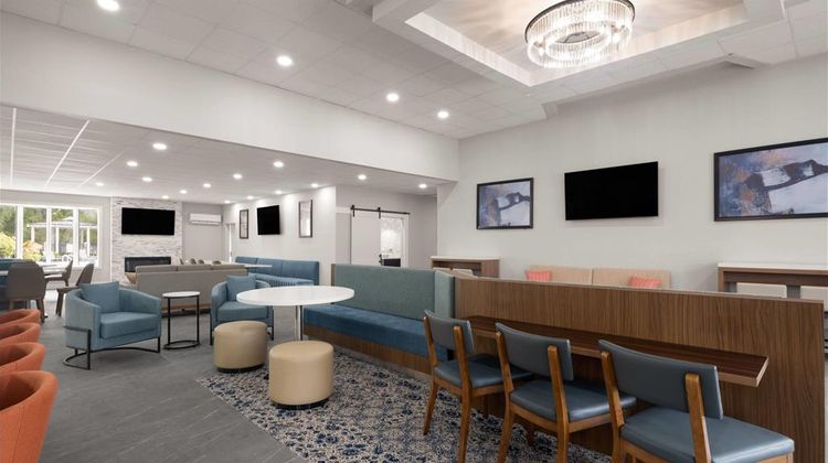 La Quinta Inn & Suites Myrtle Beach Lobby