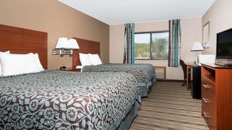 Days Inn Mankato Room