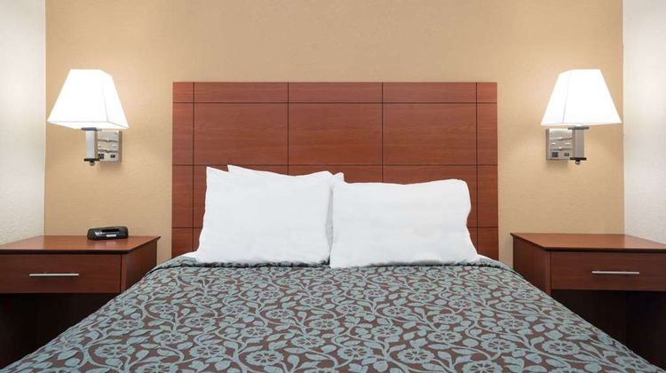 Days Inn Mankato Room