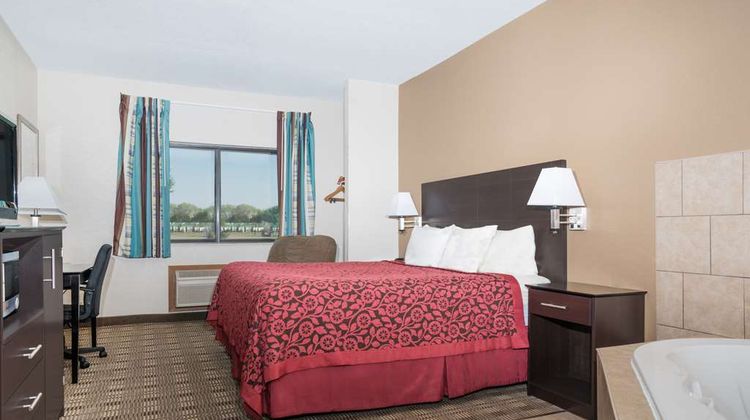 Days Inn Mankato Room
